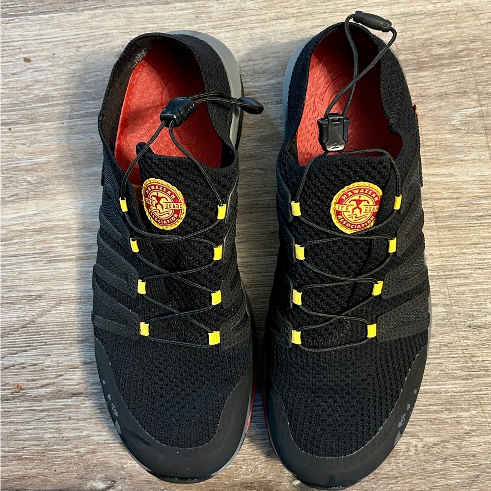 Olukai IMAKA TRAINER Women’s 9W  Black Trainer Hawaiian Lifeguard Association